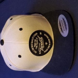 Offical Tweed Snapback hat. Sticker on brim. Great condition.